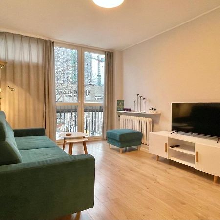 Apartament Przy Atrium, Stacja Metra Rondo Onz Warsaw Luaran gambar